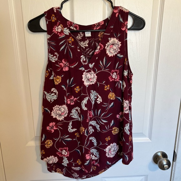 Old Navy Tops Old Navy Floral Sleeveless Blouse Poshmark